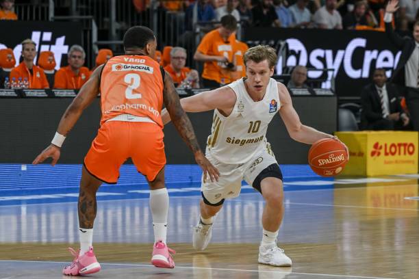 领域的巨额 领域的巨额