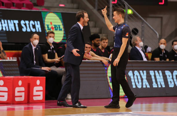 够有效防守 够有效防守